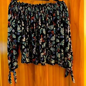 Off the should shirt